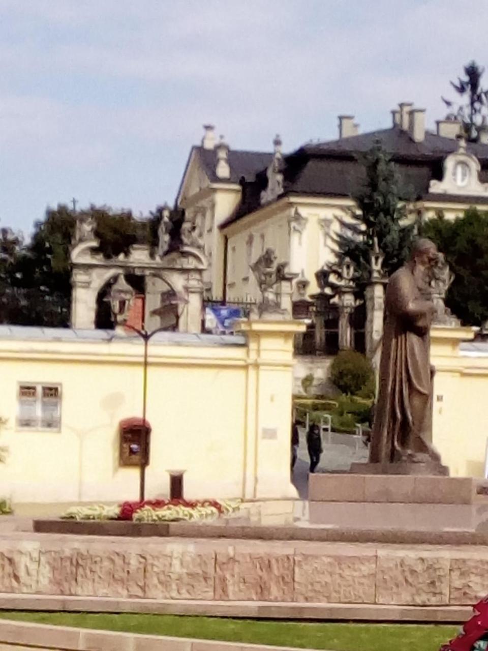 1 Ком Апартаменты На Олены Степанивны ,Парковка Lviv Exterior photo
